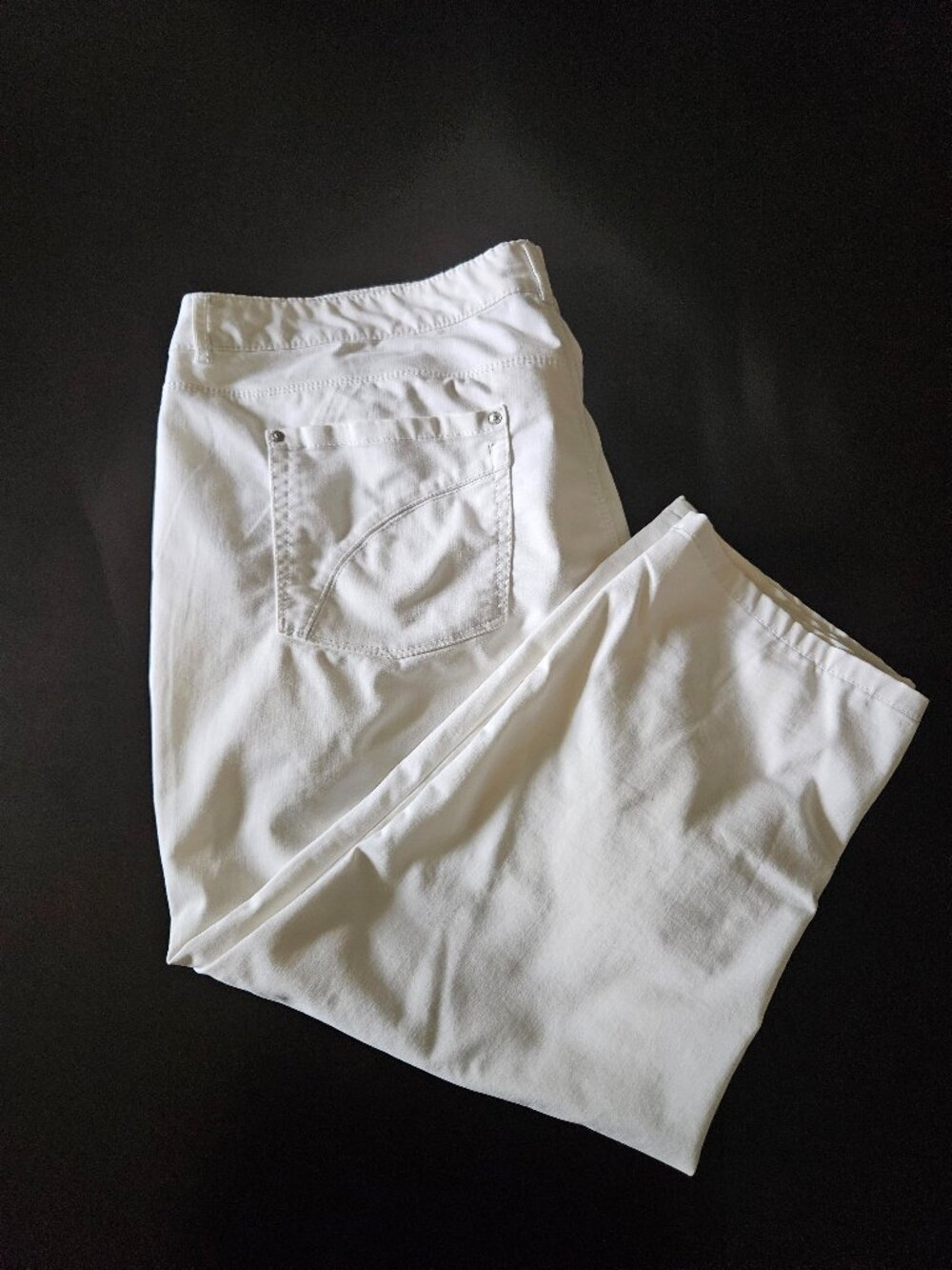 Cropped Pants